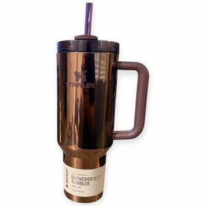 Stanley 40oz Mesa Rose Polished Rose Gold Quencher Flowstate Tumbler with Straw